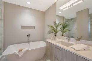 300 S Pineapple Ave, Sarasota, FL 34236 - Photo 31