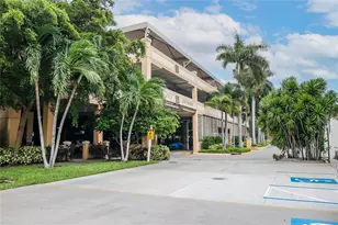 750 N Tamiami Trl, Sarasota, FL 34236 - Photo 43