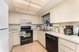 6314 29th Ave W, Bradenton, FL 34209 - Photo 3