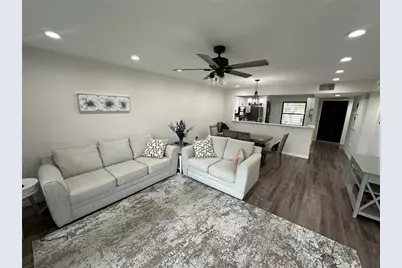 619 Spring Lakes Boulevard, Bradenton, FL 34210 - Photo 9
