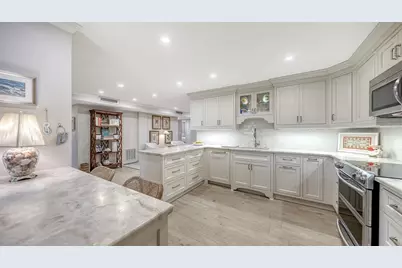 101 Benjamin Franklin Drive #85 & 86, Sarasota, FL 34236 - Photo 11