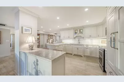 101 Benjamin Franklin Drive #85 & 86, Sarasota, FL 34236 - Photo 9