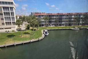 1300 N Portofino Dr, Sarasota, FL 34242 - Photo 31