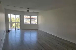 1300 N Portofino Dr, Sarasota, FL 34242 - Photo 17