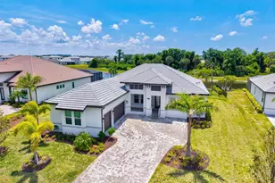 1154 Kings Way Dr, Nokomis, FL 34275 - Photo 3
