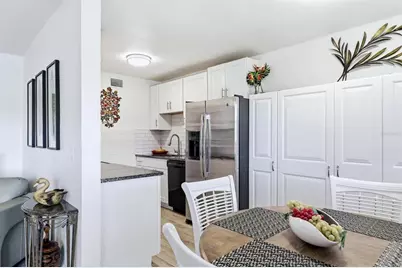 7271 W Country Club Drive N #122, Sarasota, FL 34243 - Photo 11