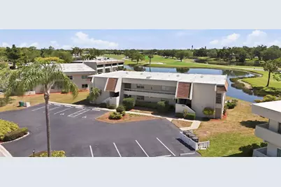 7271 W Country Club Drive N #122, Sarasota, FL 34243 - Photo 1