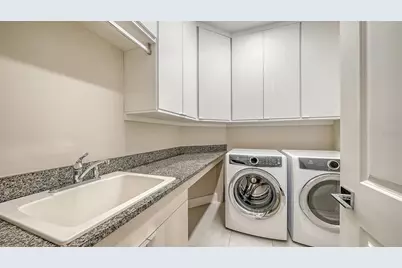7700 Sandhill Lake Drive, Sarasota, FL 34241 - Photo 39
