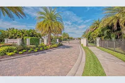 7700 Sandhill Lake Drive, Sarasota, FL 34241 - Photo 49