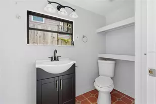 2827 22nd St W, Bradenton, FL 34205 - Photo 25