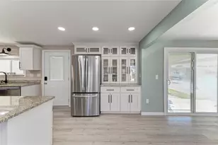 8 S Buena Vista Ave, Englewood, FL 34223 - Photo 11