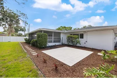1169 Carmella Circle, Sarasota, FL 34243 - Photo 43