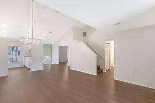 4270 Castlebridge Ln, Sarasota, FL 34238 - Photo 11