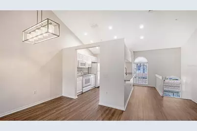 4270 Castlebridge Lane #1723, Sarasota, FL 34238 - Photo 13
