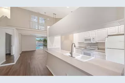 4270 Castlebridge Lane #1723, Sarasota, FL 34238 - Photo 5