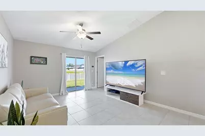15455 Broad Brush Drive, Sun City Center, FL 33573 - Photo 5