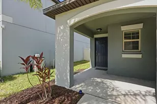 15455 Broad Brush Dr, Sun City Center, FL 33573 - Photo 3