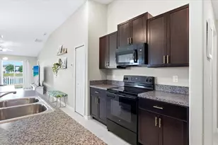 15455 Broad Brush Dr, Sun City Center, FL 33573 - Photo 13