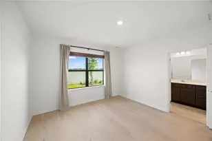 6600 Silverstar Dr, Sarasota, FL 34240 - Photo 13