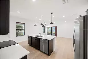 6600 Silverstar Dr, Sarasota, FL 34240 - Photo 9