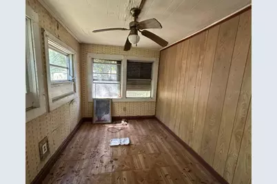 2026 Seminole Boulevard S, Saint Petersburg, FL 33705 - Photo 7