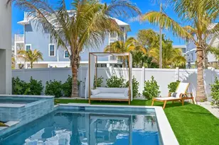 2209 Avenue B, Bradenton Beach, FL 34217 - Photo 35