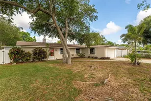 7464 Cass Cir, Sarasota, FL 34231 - Photo 3