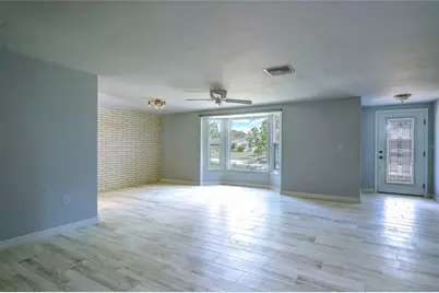 3024 Chase Circle, Sarasota, FL 34231 - Photo 5