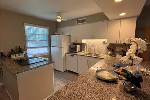 33 S Gulfstream Ave, Sarasota, FL 34236 - Photo 15