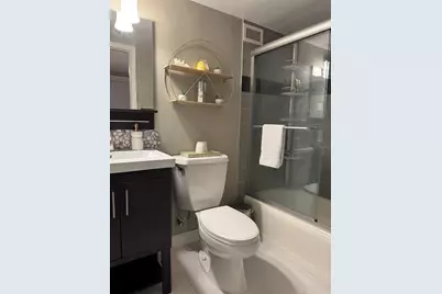 33 S Gulfstream Avenue #409, Sarasota, FL 34236 - Photo 19