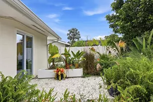 2513 Croton Ave, Sarasota, FL 34239 - Photo 43