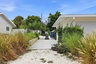 2513 Croton Ave, Sarasota, FL 34239 - Photo 47
