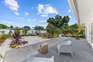 2513 Croton Ave, Sarasota, FL 34239 - Photo 39