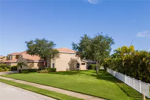 1269 Western Pine Cir, Sarasota, FL 34240 - Photo 47