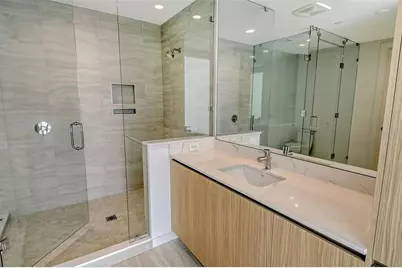 301 Quay Commons #1011, Sarasota, FL 34236 - Photo 25