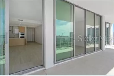 301 Quay Commons #1011, Sarasota, FL 34236 - Photo 3