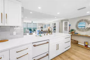 6300 Midnight Pass Rd, Sarasota, FL 34242 - Photo 17