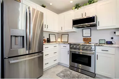 10215 Manatee Avenue W #7, Bradenton, FL 34209 - Photo 9