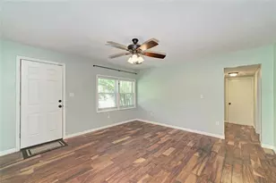 3710 Rilma Ave, Sarasota, FL 34234 - Photo 7