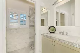 5628 Cape Leyte Dr, Sarasota, FL 34242 - Photo 41
