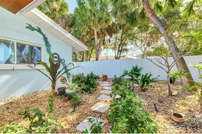 5628 Cape Leyte Drive, Sarasota, FL 34242 - Photo 23