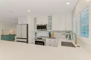5628 Cape Leyte Dr, Sarasota, FL 34242 - Photo 45