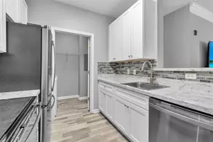 4802 51st Street W, Bradenton, FL 34210 - Photo 3