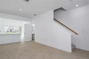 6106 Fairmont Ln, Palmetto, FL 34221 - Photo 5