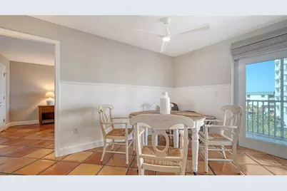 800 Benjamin Franklin Drive #406, Sarasota, FL 34236 - Photo 9