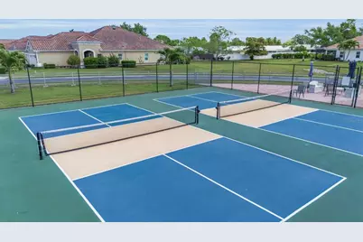 7004 Vista Bella Drive, Bradenton, FL 34209 - Photo 7