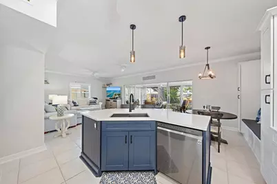 5940 Driftwood Avenue #15, Sarasota, FL 34231 - Photo 11