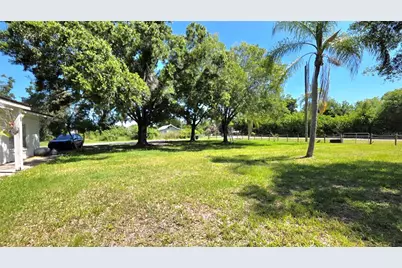 1808 Zipperer Road, Bradenton, FL 34212 - Photo 13
