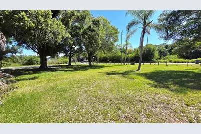 1808 Zipperer Road, Bradenton, FL 34212 - Photo 11