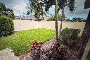 8302 Karpeal Dr, Sarasota, FL 34238 - Photo 11